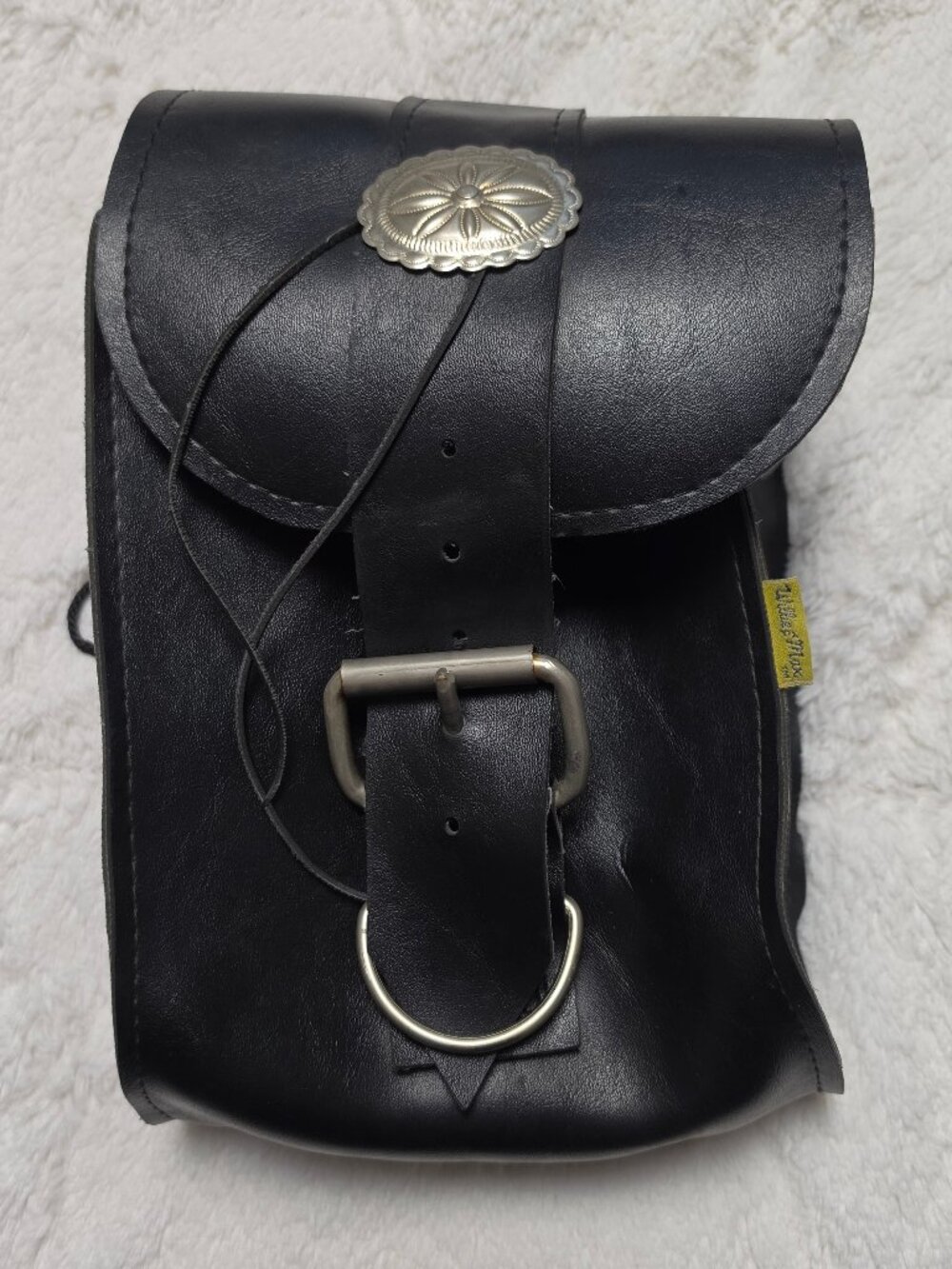 Willie & Max Deluxe Motorcycle Sissy Bar Bag Black Leather Tool Pouch Concho